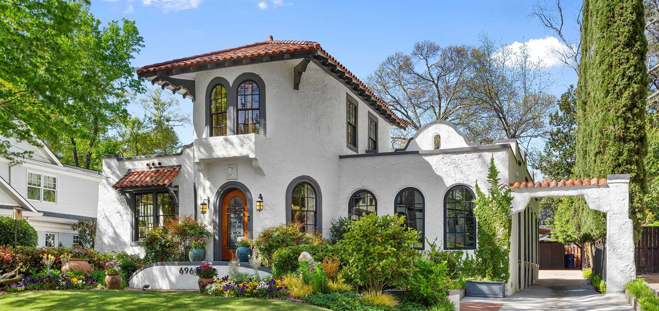 Peep this Morningside SpanishColonial beauty before it hits market